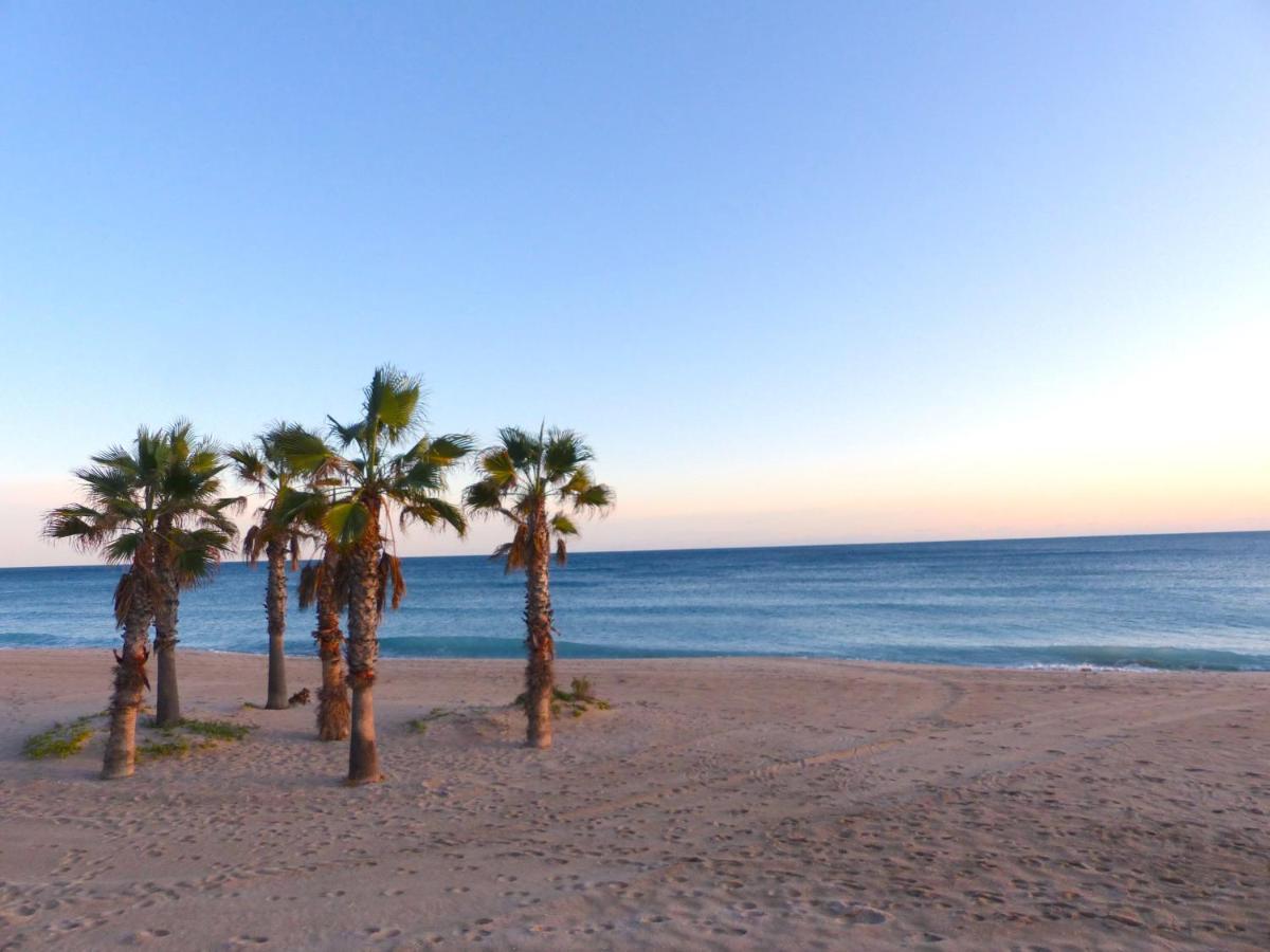 Coma-Ruga Beach Apartment Таррагона Экстерьер фото